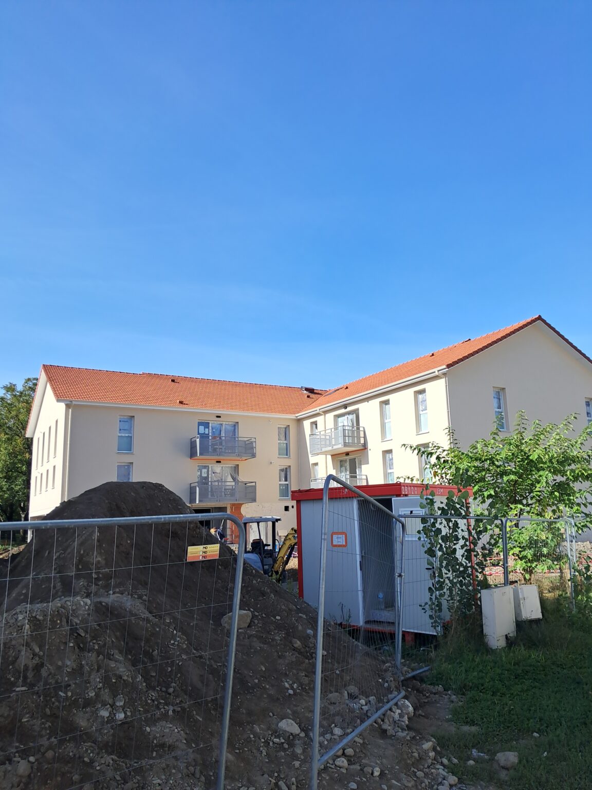 mrousavy7061284167452814857