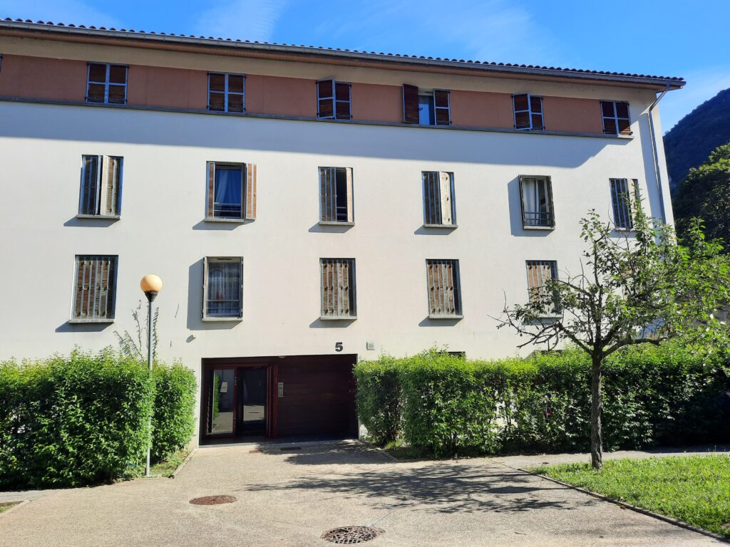 Mise en avant du bien ancien : APPARTEMENT T3 – SAINT EGREVE