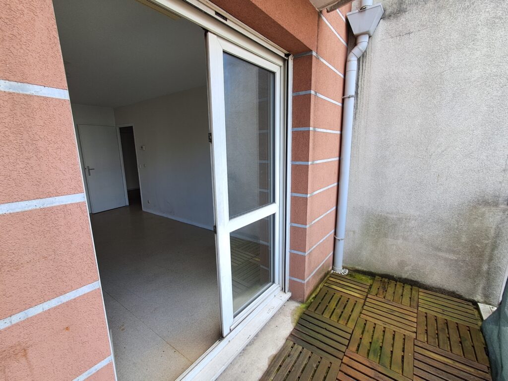 Mise en avant du bien ancien : Appartement T3 avec balcon à SAINT MARIN D’HERES