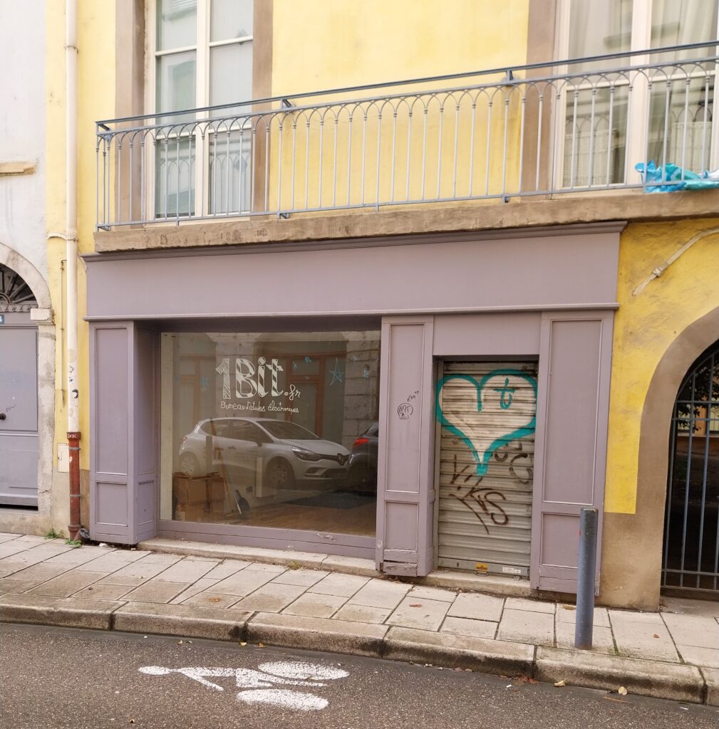 Mise en avant du local d'activitée : 2/4 rue Servan 38000 Grenoble